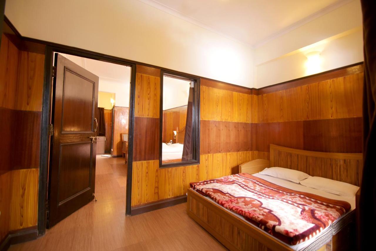 נייניטל Ashokas Naini Chalet חדר תמונה